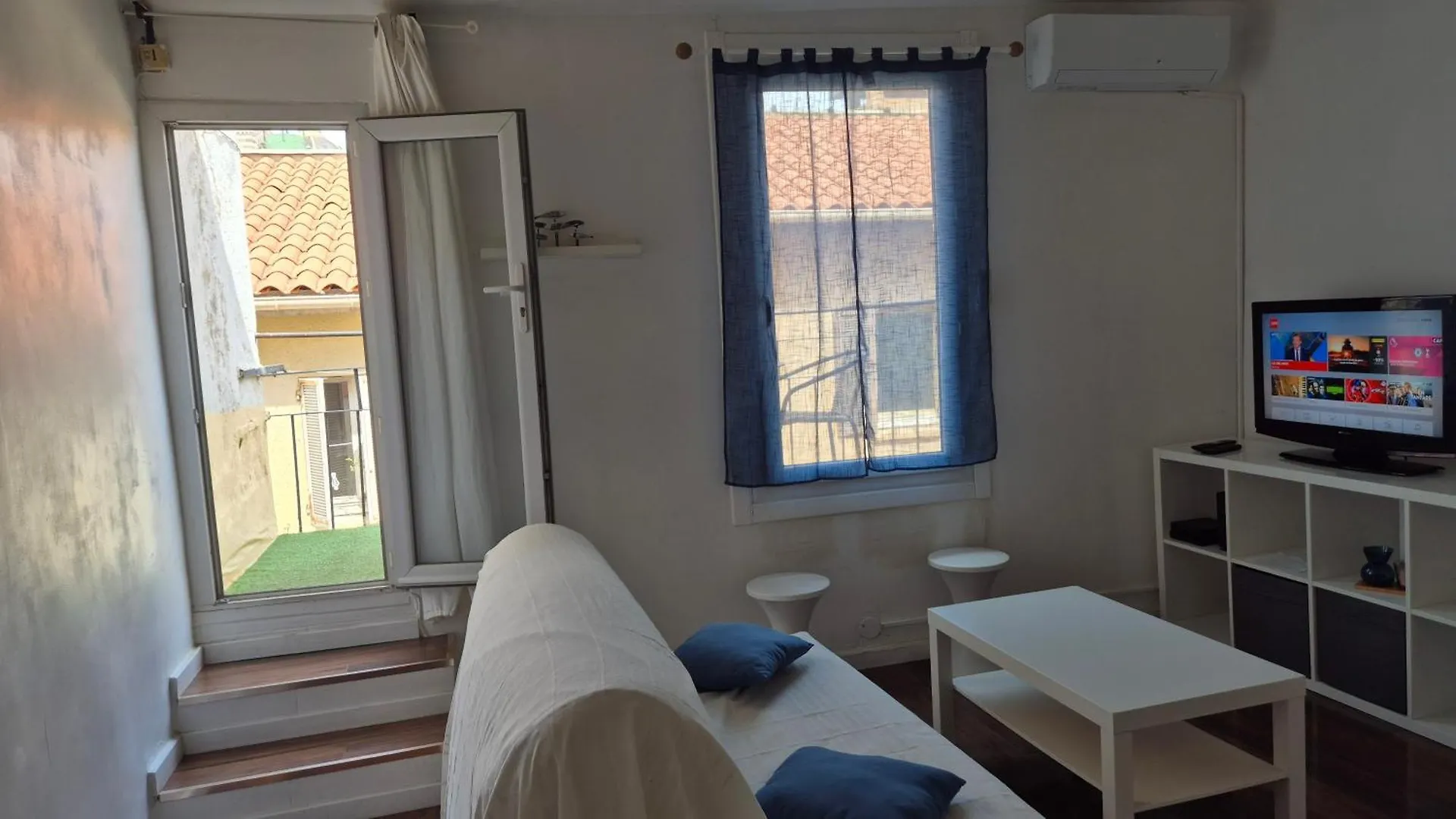 Au Coeur Du Panier Avec Terrasse 2 A 4 Personnes Climatisation Apartment Marseille