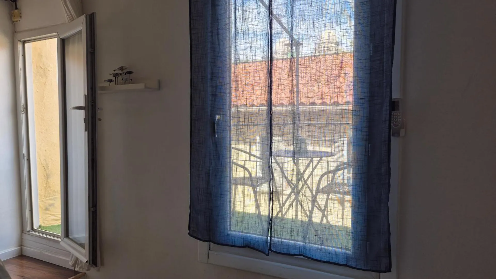 Au Coeur Du Panier Avec Terrasse 2 A 4 Personnes Climatisation Apartment Marseille